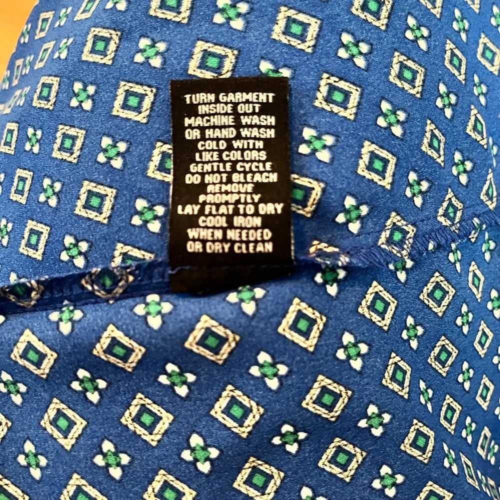 Christin Michaels blouse, small, EUC, bright blue, gold buttons - Picture 12 of 14